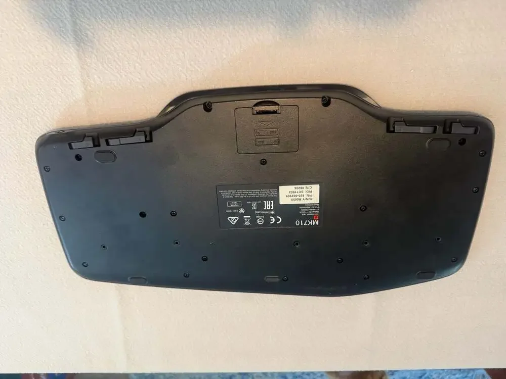 Logitech MK710 Wireless Keyboard Y-R0059 *no‎ dongle